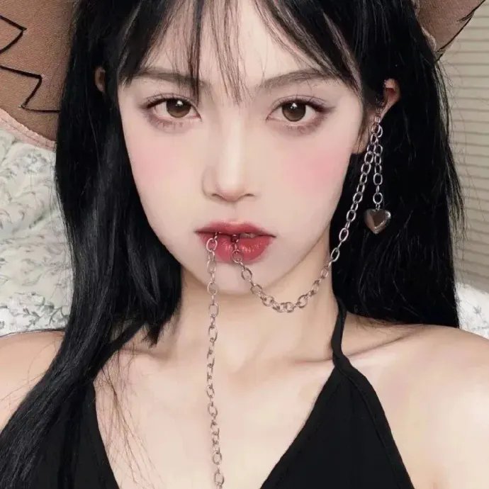 莫顿船长与蜘蛛女王