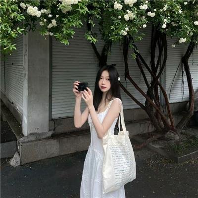 我们等待自由